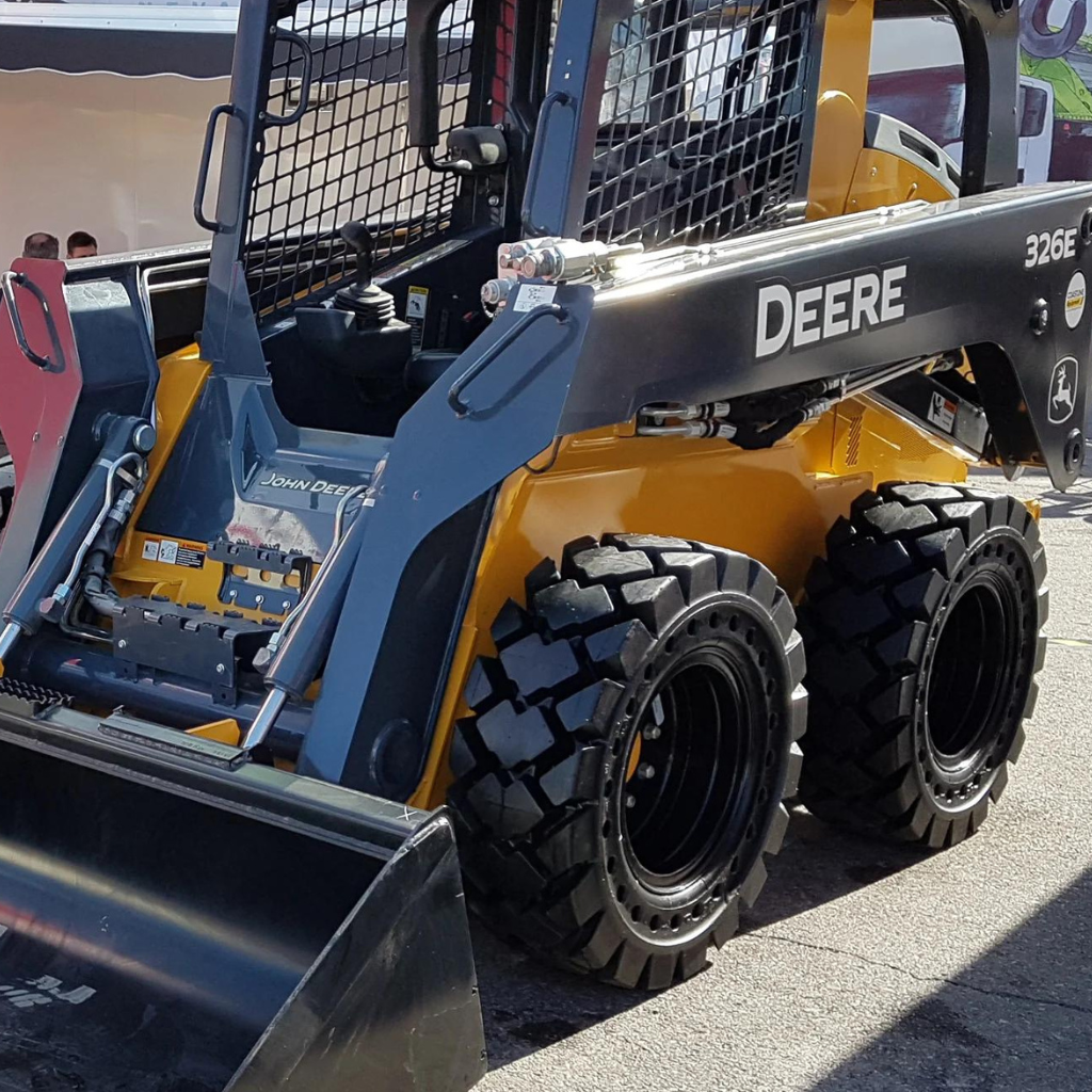 Solid Skid Steer Tyre – TARMAC